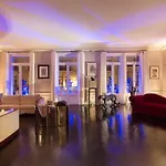 Champs-Élysées Luxe Palace